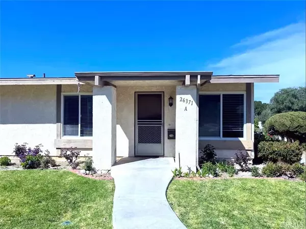 Newhall, CA 91321,26371 Oak Highland Drive #A