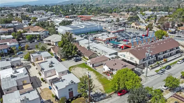 10425 Mcvine Avenue, Sunland, CA 91040