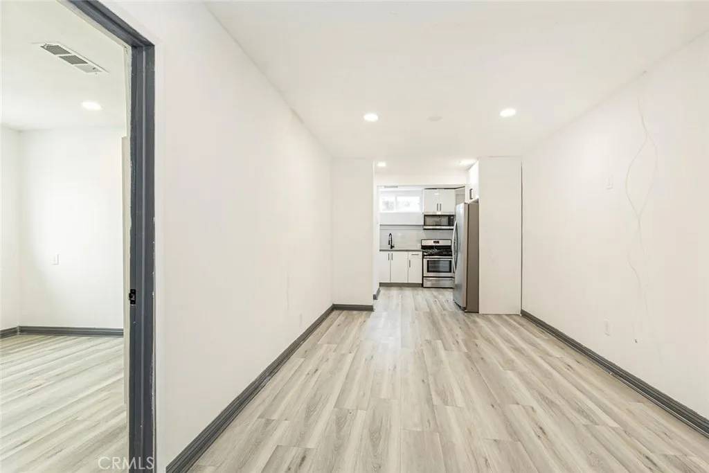 Reseda, CA 91335,7347 Jamieson Avenue