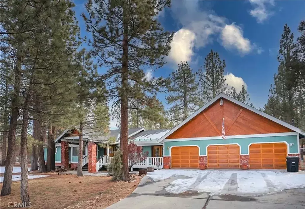 Big Bear City, CA 92314,2474 Oak Lane