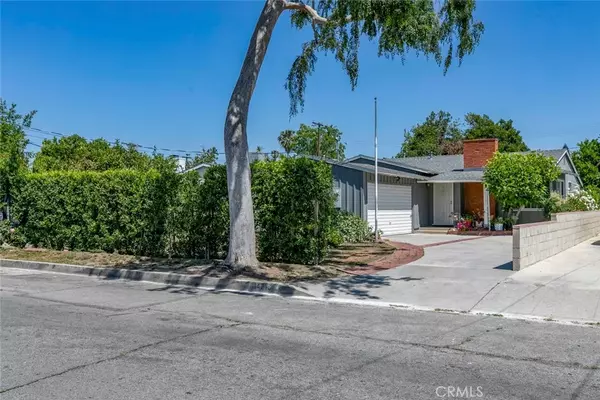 Van Nuys, CA 91405,14719 Wyandotte Street