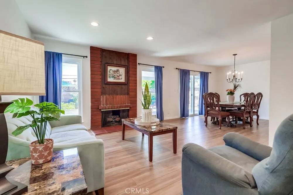 Canyon Country, CA 91351,19626 Chadway Street