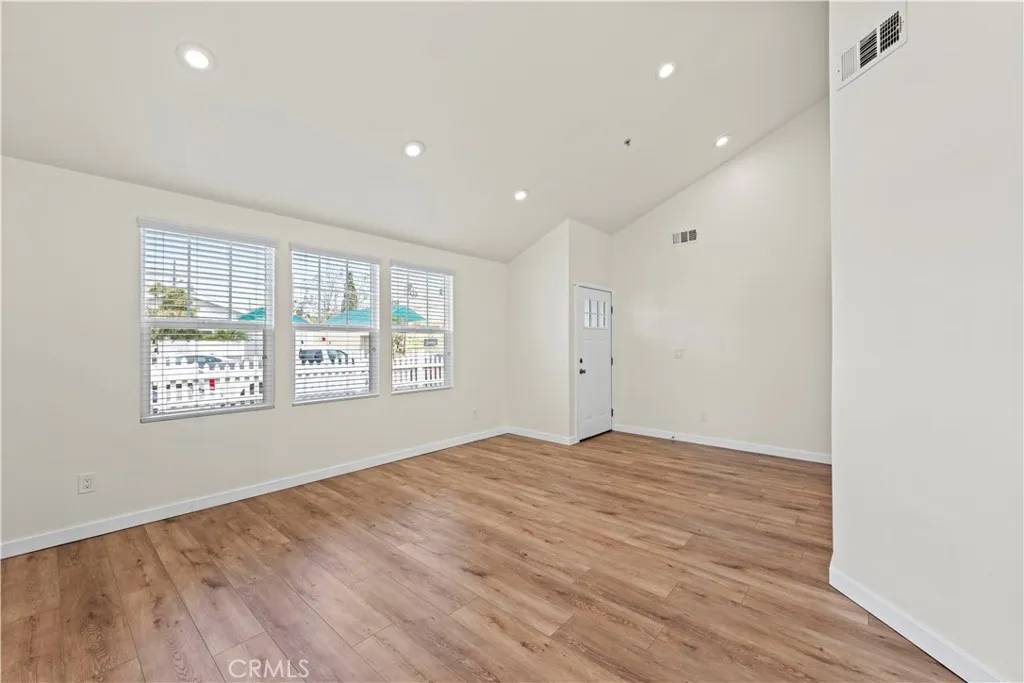 North Hollywood, CA 91606,6736 Kraft Avenue