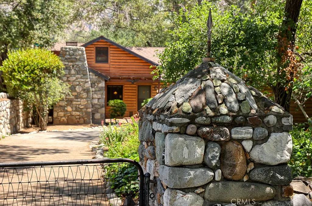 Pasadena, CA 91104,2057 Oakwood Street