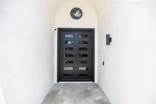 Glendale, CA 91206,3125 Emerald Isle Drive