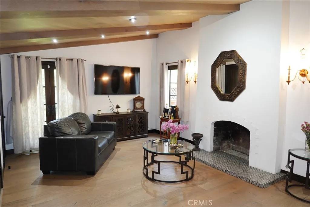 430 Sonora Avenue, Glendale, CA 91201