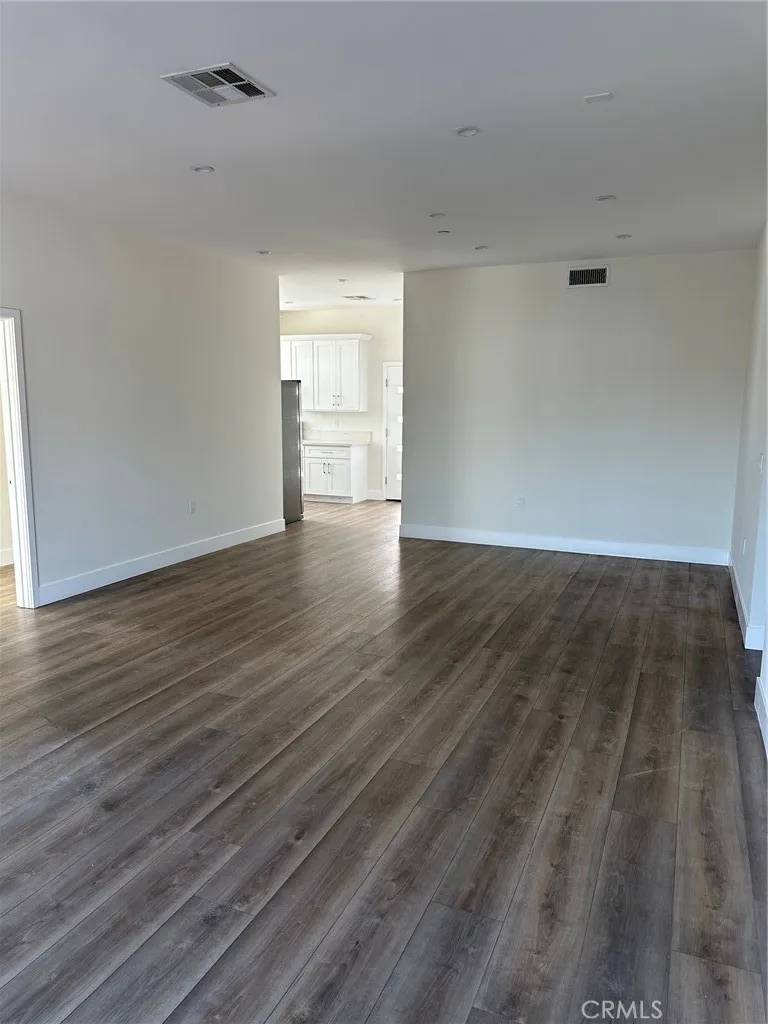 North Hollywood, CA 91601,5132 Cahuenga Boulevard #4
