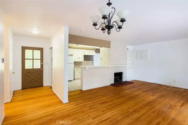 La Canada Flintridge, CA 91011,4526 La Granada Way