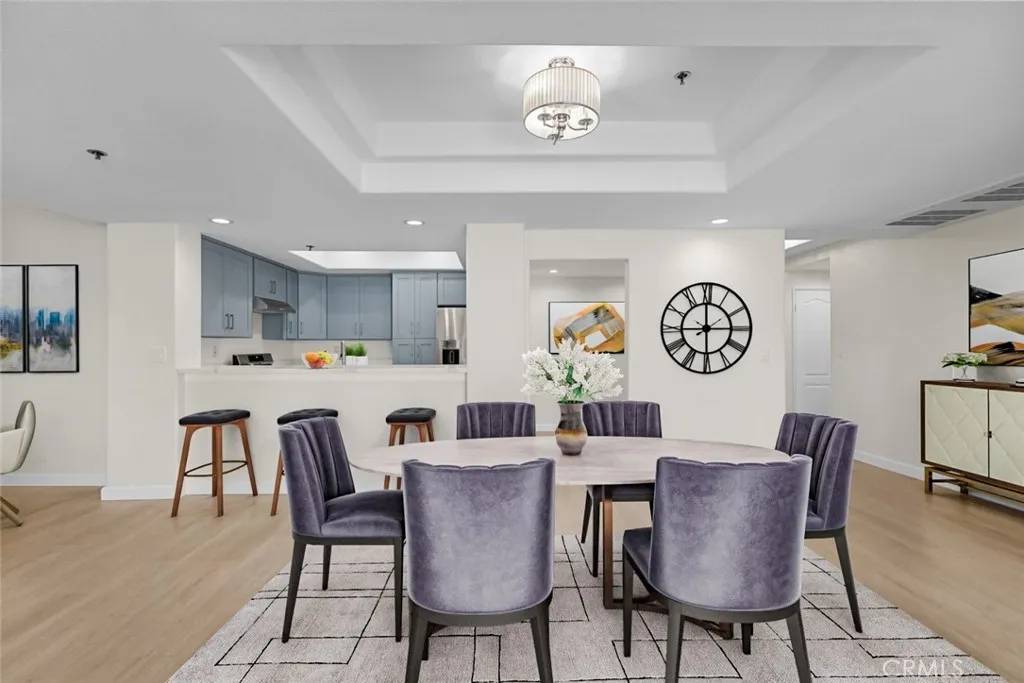 Sherman Oaks, CA 91423,4348 Mammoth Avenue #102