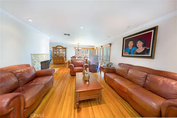 Sun Valley, CA 91352,10165 Sully Drive