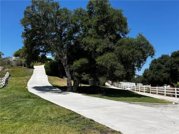 Canyon Country, CA 91387,28123 Oak Spring Canyon Road