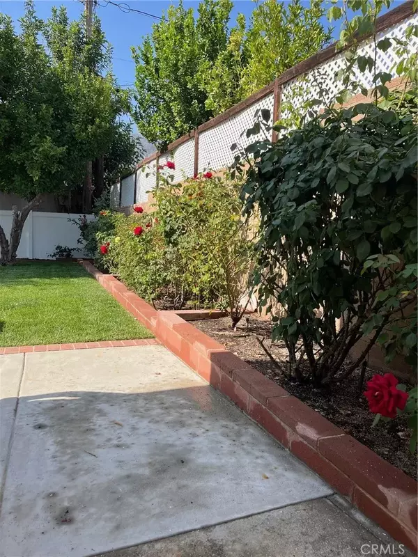 Sunland, CA 91040,8049 Le Berthon Street