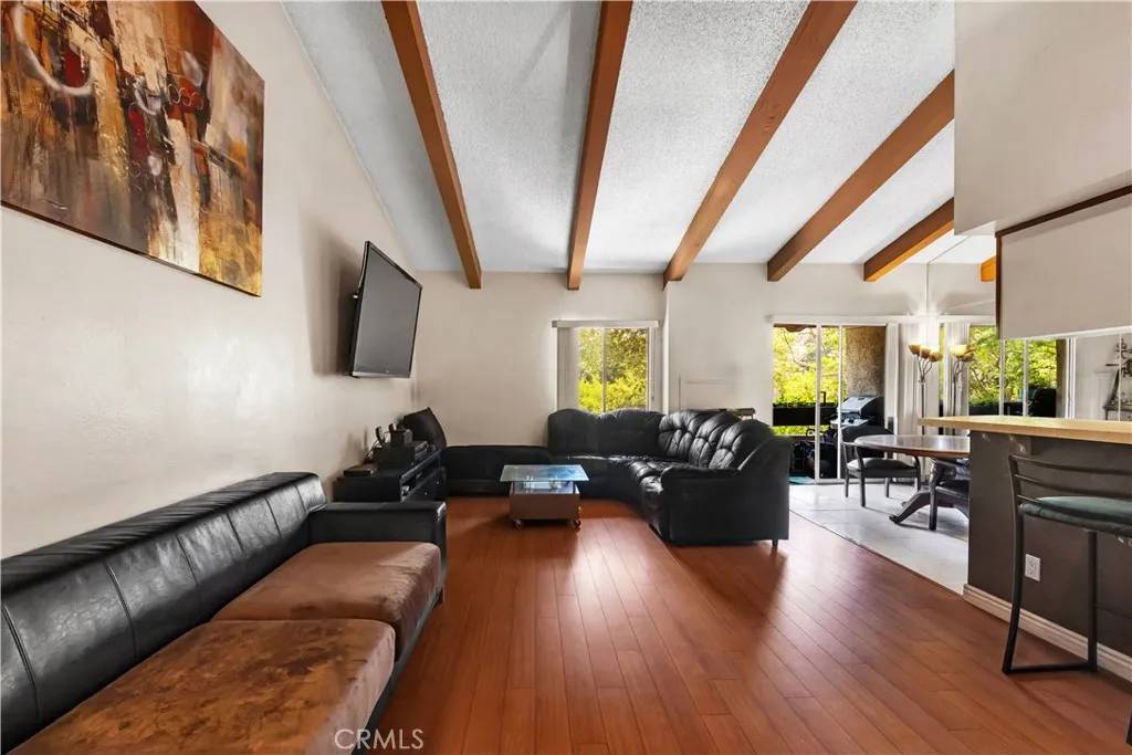 2700 Cahuenga Boulevard East #1302, Los Angeles, CA 90068
