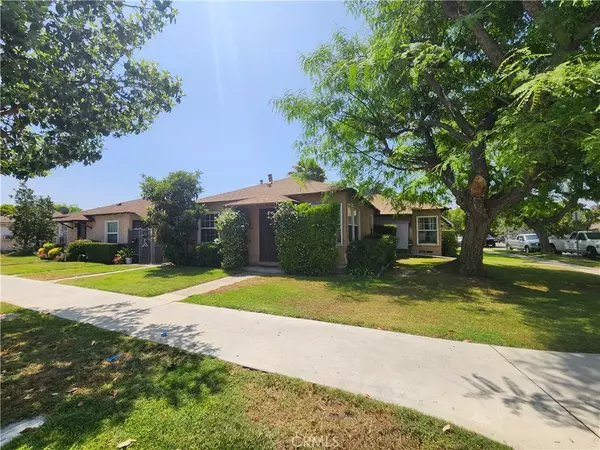 11820 Victory Boulevard, North Hollywood, CA 91606