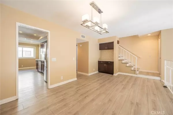 Tarzana, CA 91356,18230 Oxnard Street #110