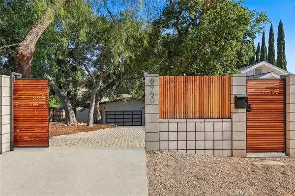 Tujunga, CA 91042,6950 Beckett Street