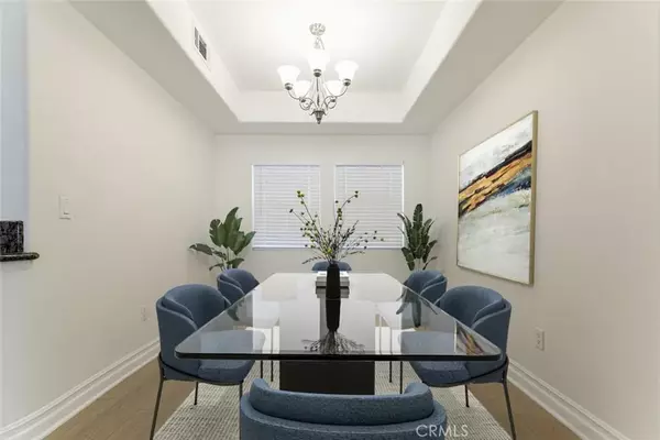 Sherman Oaks, CA 91411,15206 Burbank Boulevard #107
