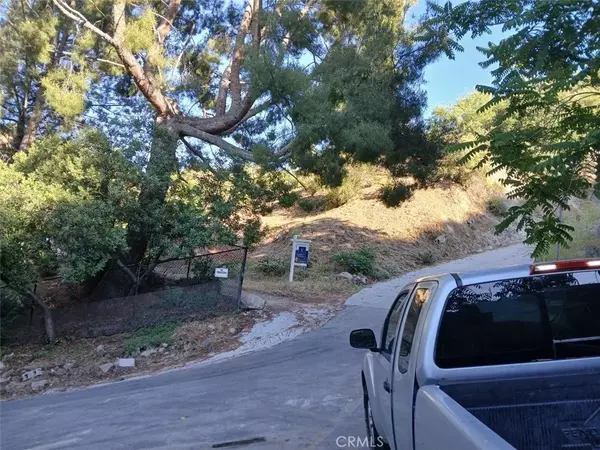 9739 Oak Bend, Tujunga, CA 91042