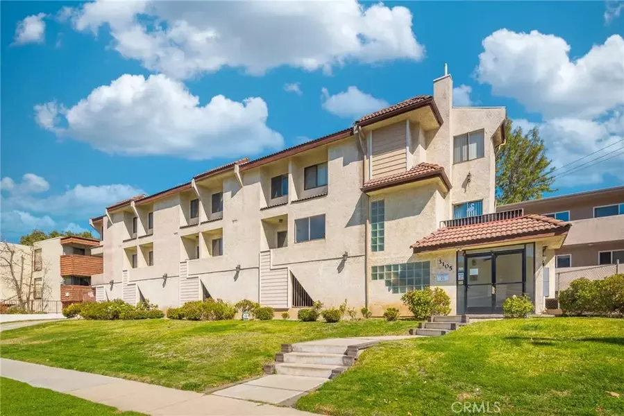 3105 Montrose Avenue #10, La Crescenta, CA 91214