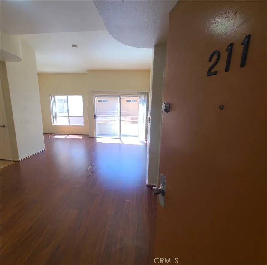 5060 Kester Avenue #211, Sherman Oaks, CA 91403