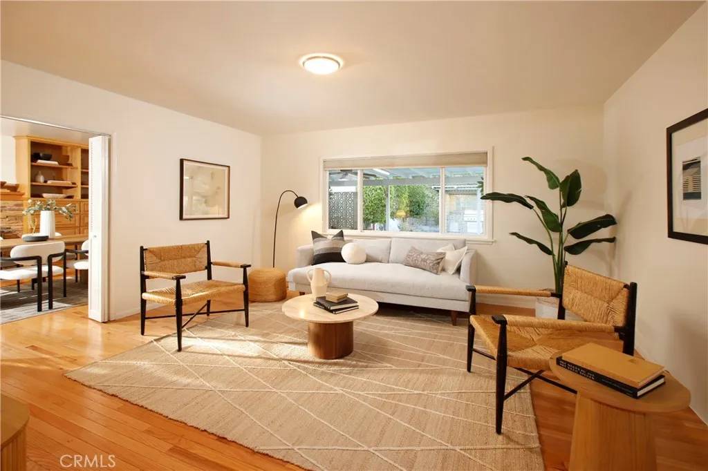 La Canada Flintridge, CA 91011,2117 Bristow Drive