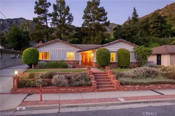 2117 Bristow Drive, La Canada Flintridge, CA 91011