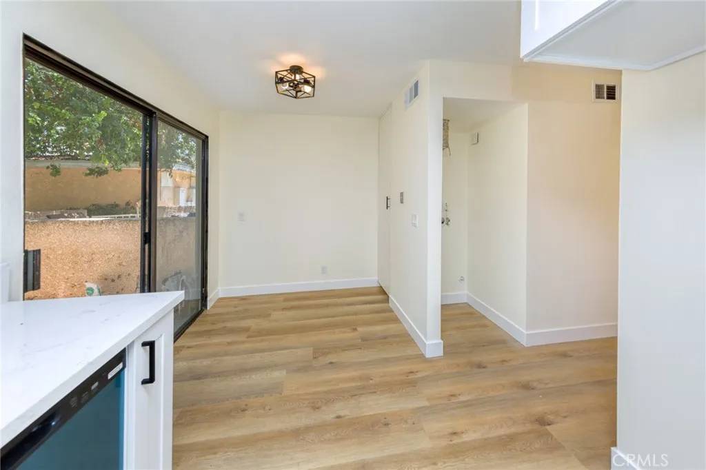 North Hills, CA 91343,15035 Nordhoff Street #115