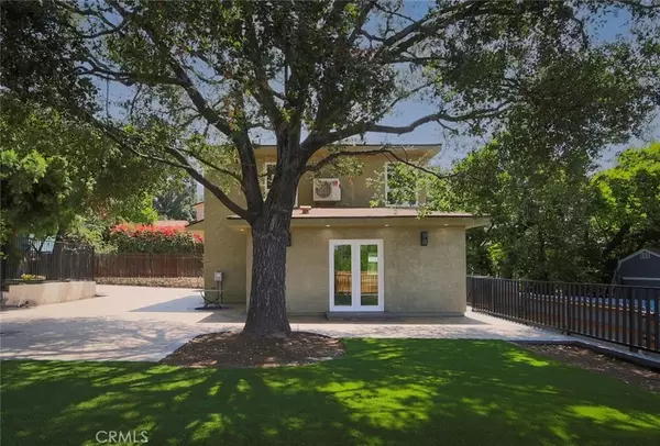 La Crescenta, CA 91214,2536 Rockdell Street