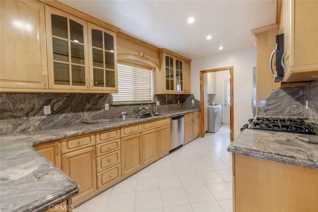 13811 Valerio Street, Van Nuys, CA 91405