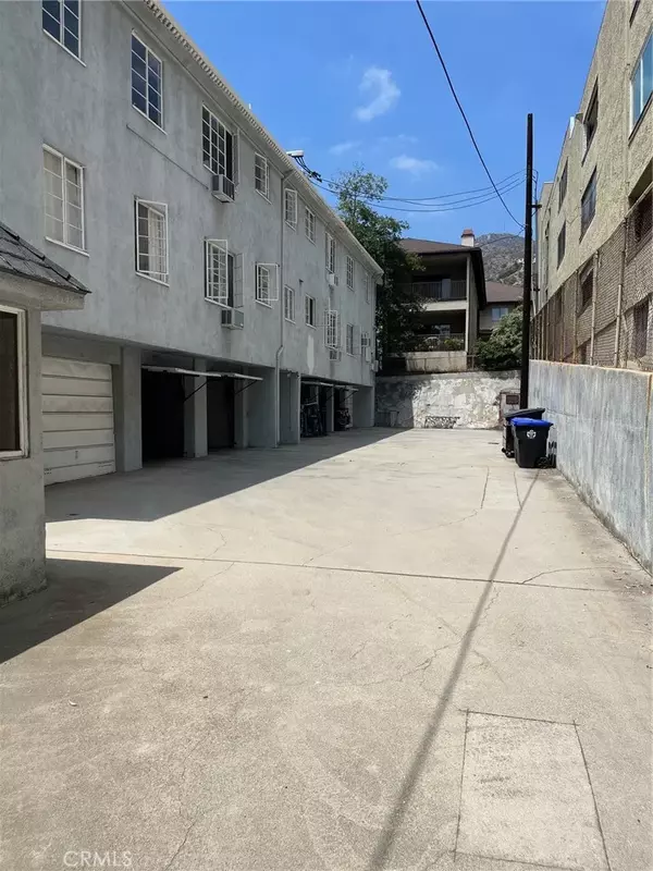 Glendale, CA 91202,1404 N. Central #3