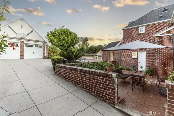 Glendale, CA 91202,1640 Ard Eevin Avenue