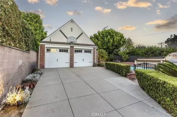 Glendale, CA 91202,1640 Ard Eevin Avenue