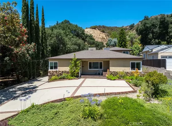 2719 Hollister Terrace, Glendale, CA 91206