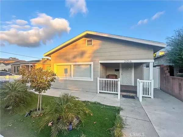2016 W Oak Street, Burbank, CA 91506