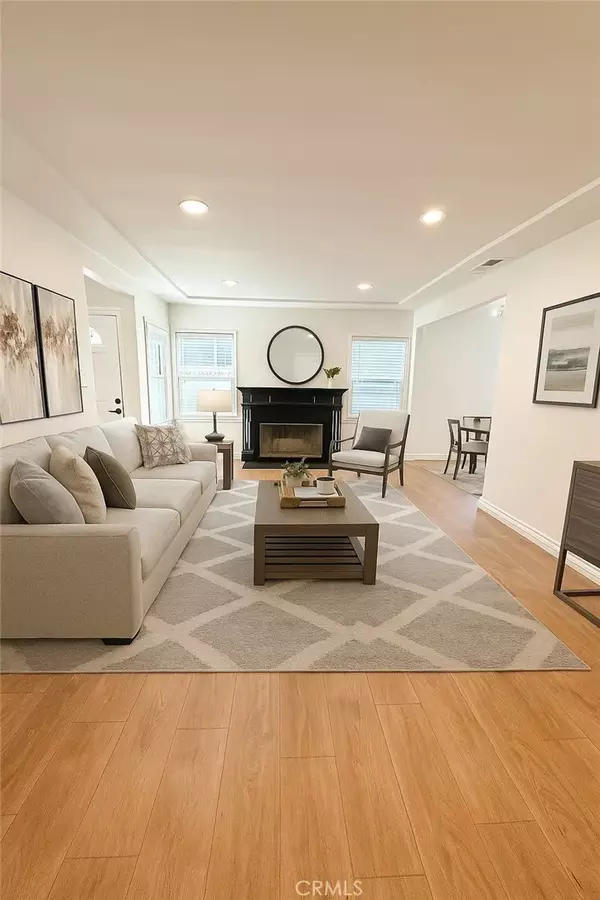 Van Nuys, CA 91405,7252 Tyrone Avenue