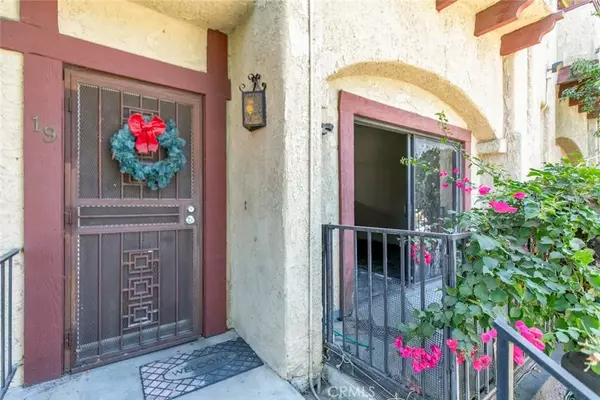Panorama City, CA 91402,14840 Parthenia Street #19