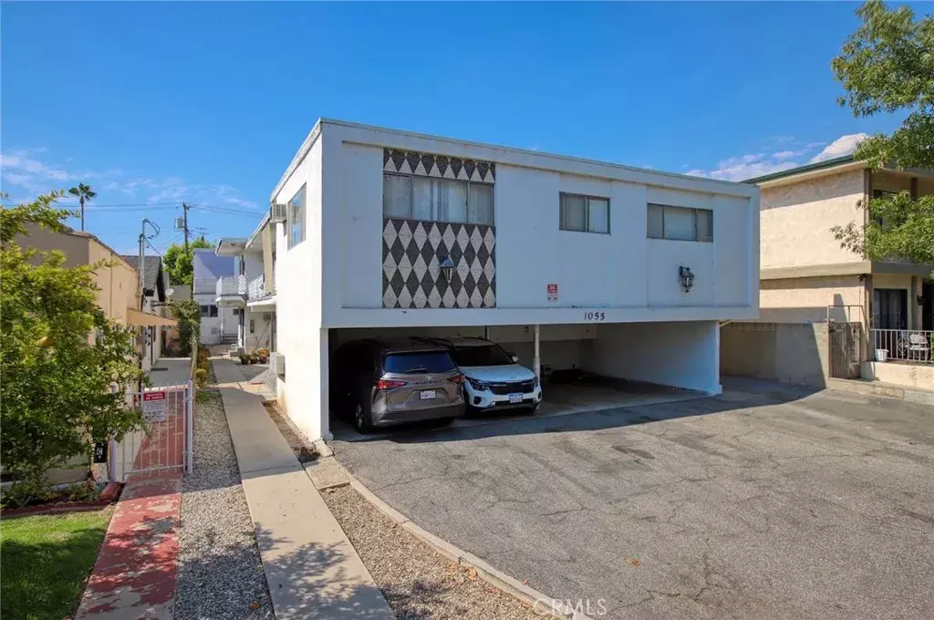 Glendale, CA 91201,1055 Grover Avenue