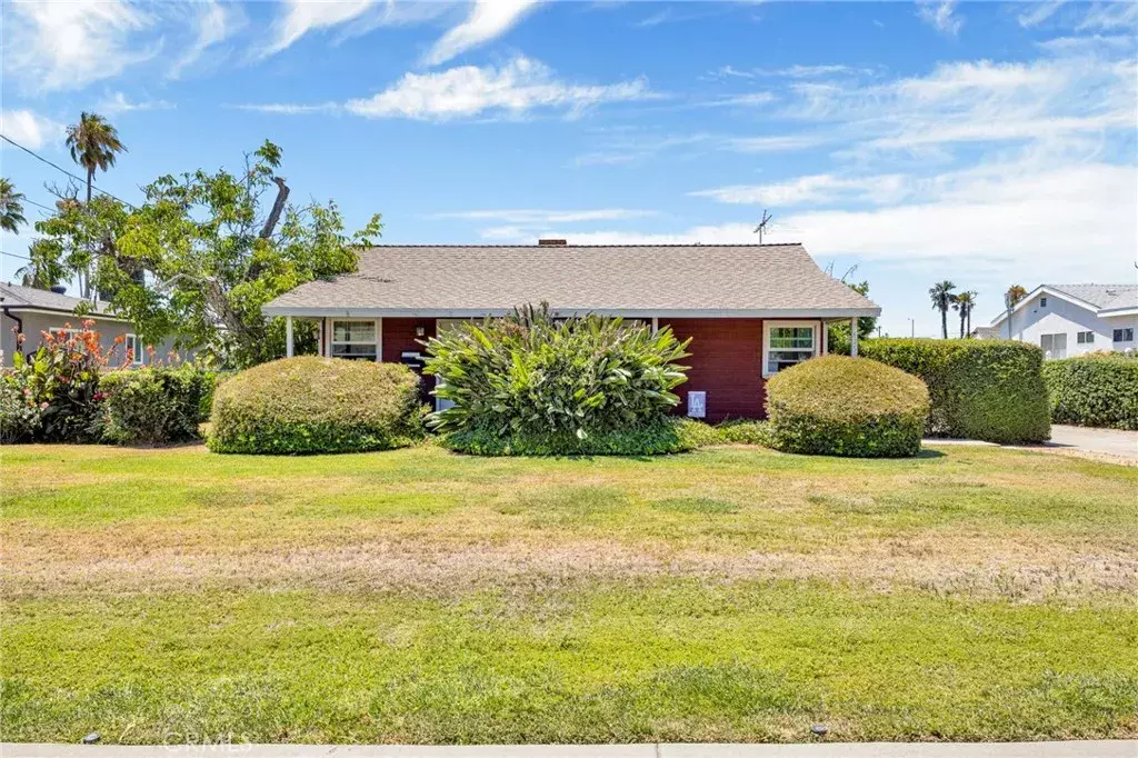 North Hollywood, CA 91605,7625 Bellaire Avenue