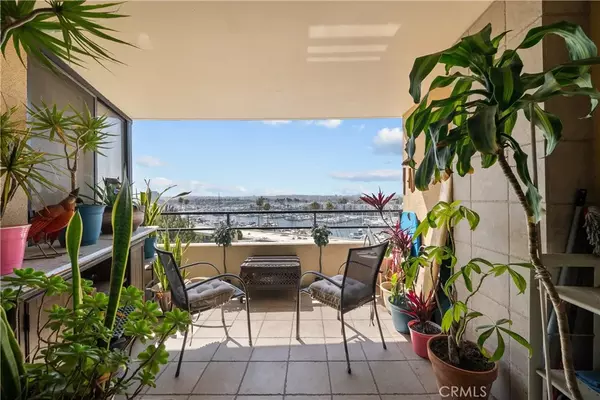 Marina Del Rey, CA 90292,4314 Marina City Drive #326