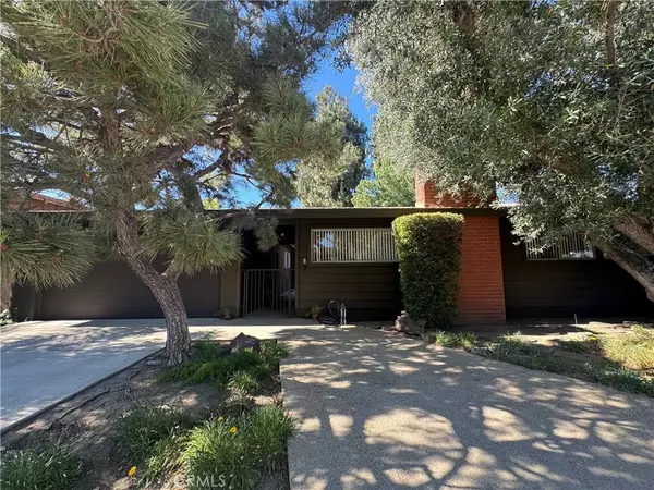 15929 Sunburst Street, North Hills, CA 91343