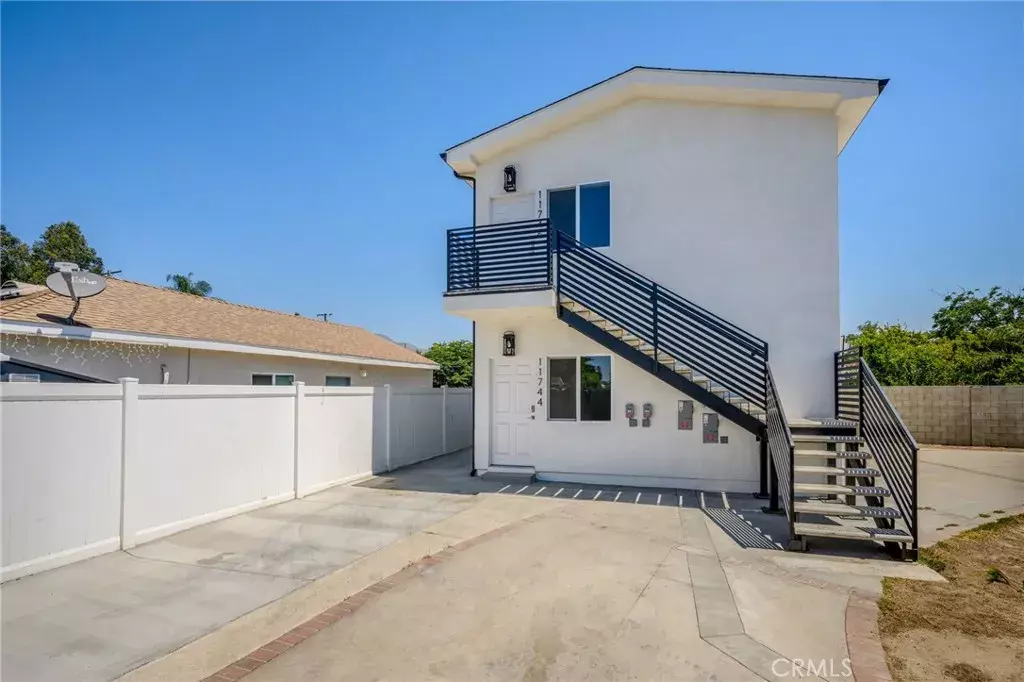 San Fernando, CA 91340,11746 N De Garmo Avenue