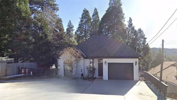 784 Arosa Drive, Crestline, CA 92325