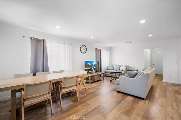 Tujunga, CA 91042,7577 Valaho Drive