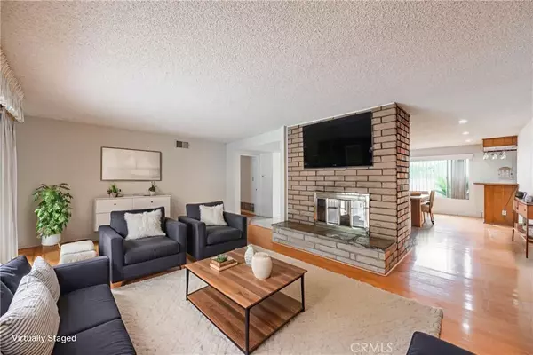 Van Nuys, CA 91405,6847 Katherine Avenue