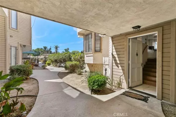 Van Nuys, CA 91405,14715 Saticoy Street #13