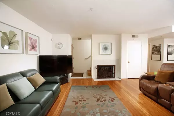 Burbank, CA 91506,510 N Shelton Street #2