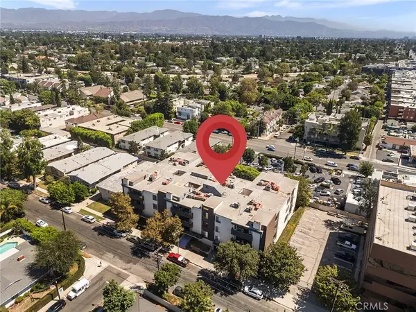 Sherman Oaks, CA 91423,4822 Van Noord Avenue #14