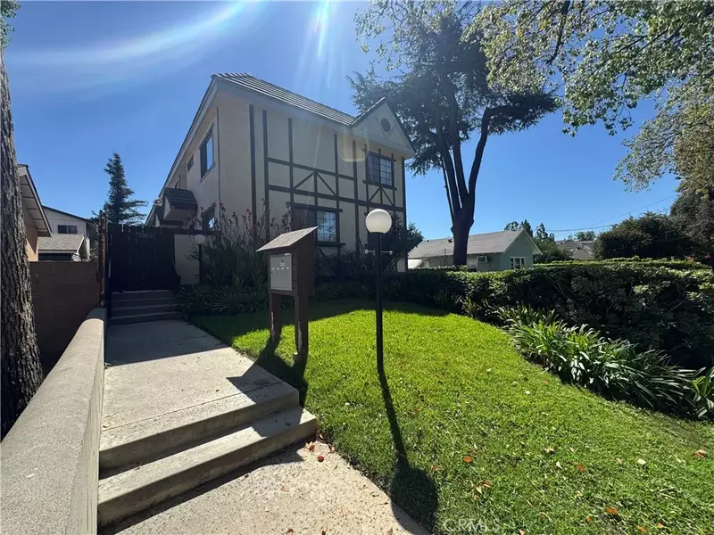 308 N Chester, Pasadena, CA 91106