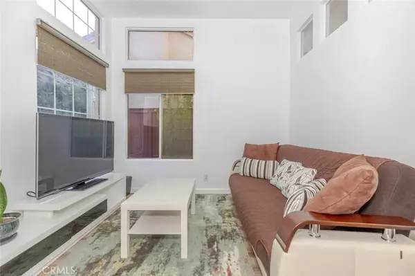 Canyon Country, CA 91387,30030 Grandifloras Road