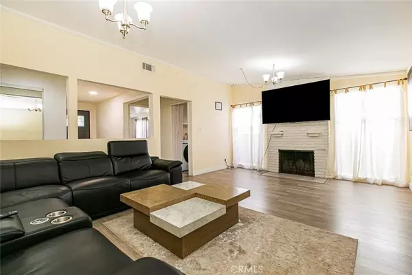 North Hollywood, CA 91605,7700 Goodland